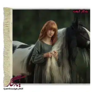 تابلوفرش ماشینی طرح دوشیزه دست در یال کد d12-1