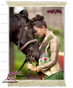 تابلو فرش ماشینی طرح دوشیزه دل سپرده کد d43 | یادگار گیفت