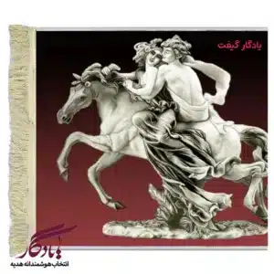 تابلو فرش ماشینی طرح تندیس اسب آرزوها کد t16-1