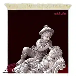 تابلو فرش ماشینی طرح تندیس شیطنت کودکانه کد t28-1