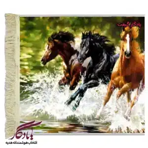 تابلو فرش ماشینی طرح حیوانات مسابقه اسب ها 22 کد h91-1